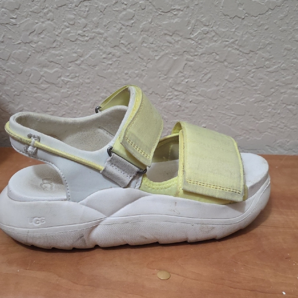 UGG Women's Sandals in Yellow and White - Picture 5 of 11